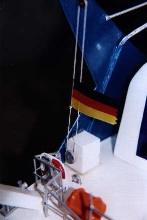 Yacht Rebel II Detailansicht Flaggenantrieb